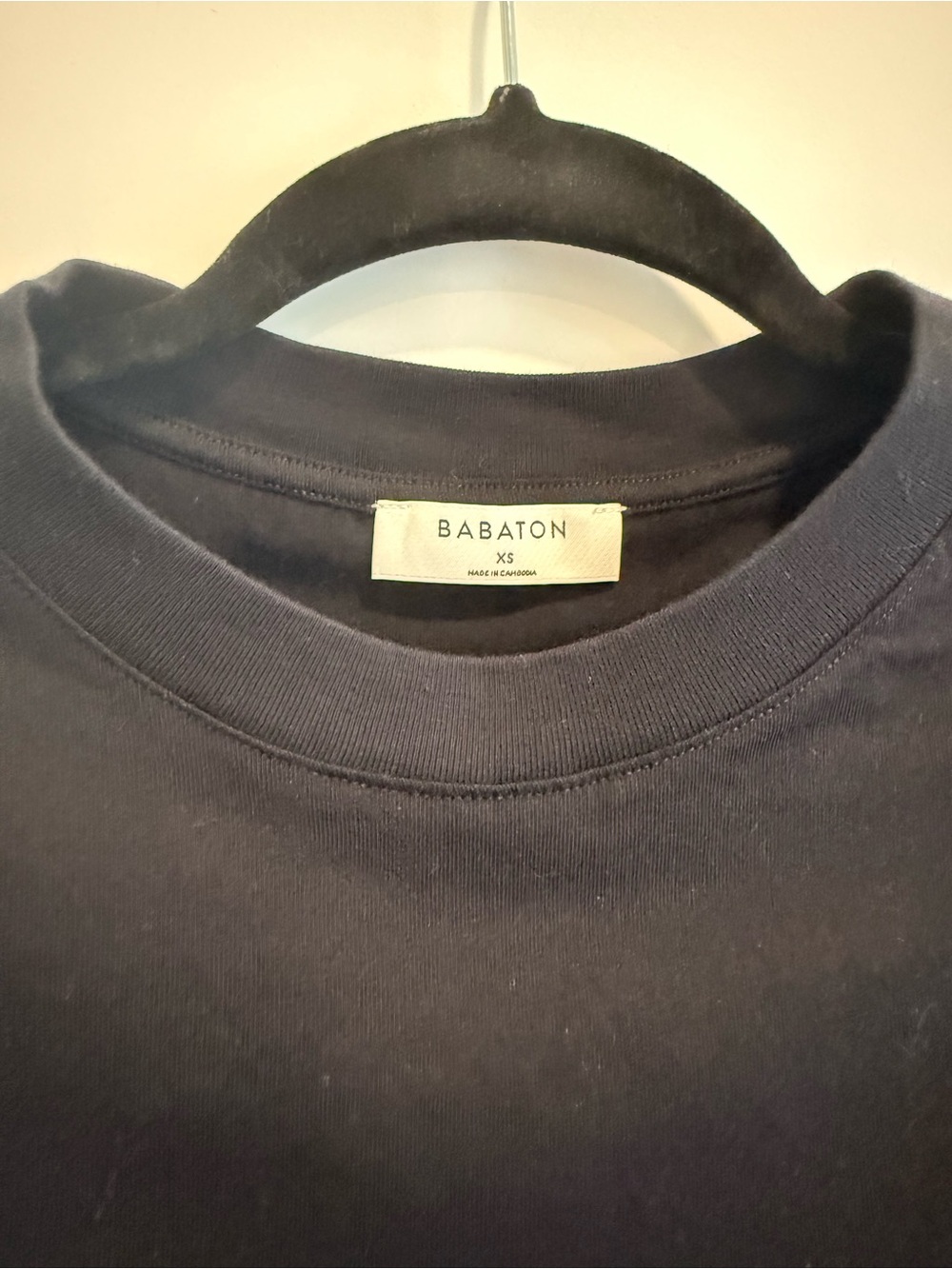 NWT Aritzia Babaton Black Padded Shoulder Muscle Tank Top 100% Cotton - Size XS - Picture 2 of 6